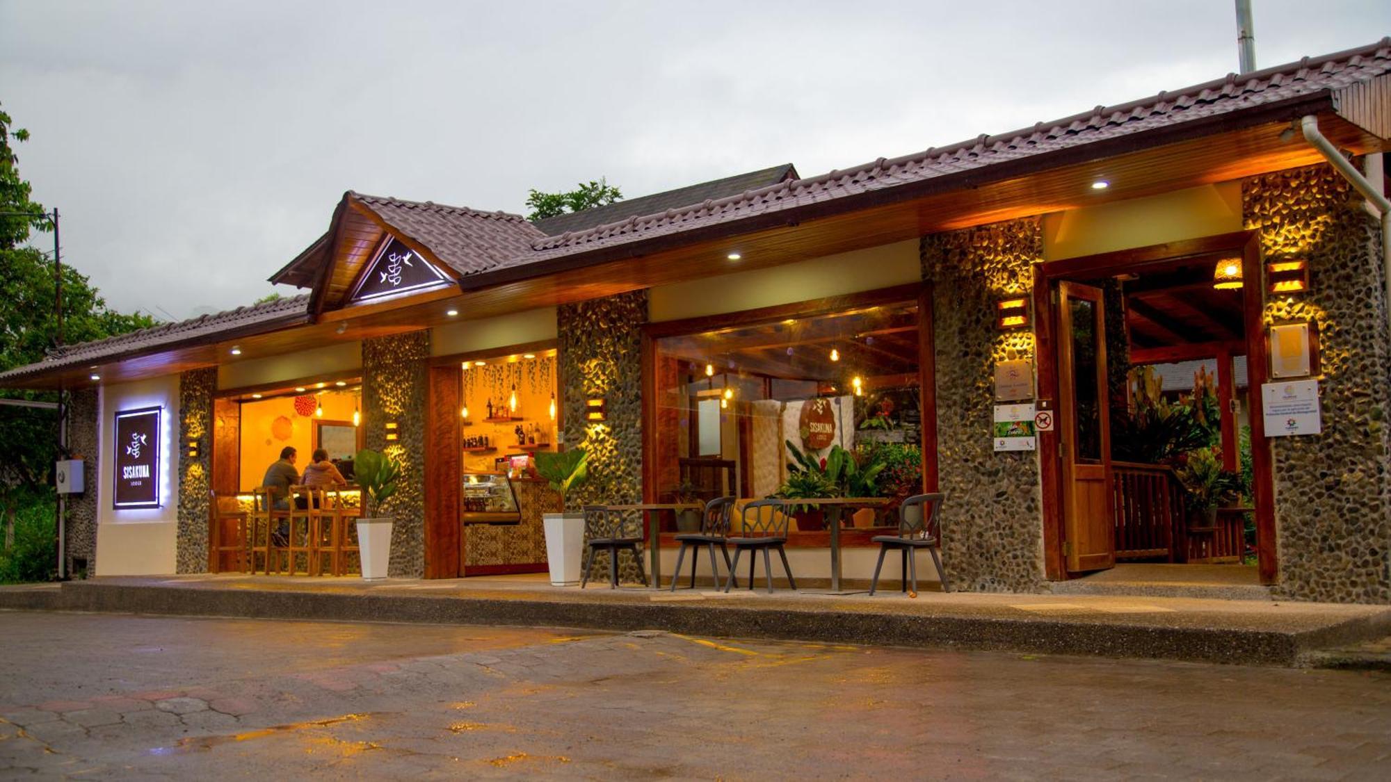 Sisakuna Lodge Mindo Esterno foto